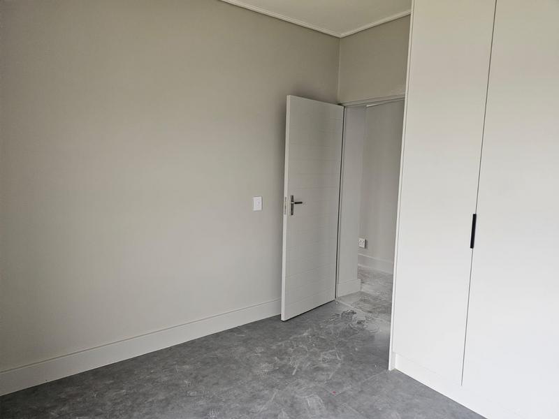 To Let 3 Bedroom Property for Rent in Uitzicht Western Cape